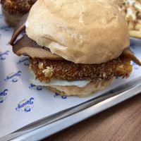 Cheesy burger   at Jimmy's Street Food in Paris