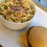 Mac & cheese and cheezy burger   at Jimmy's Street Food in Paris