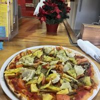 Vegan pizza 10/10  at Allo Pizza in Moorea