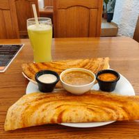 Mysore masala Dosa and lemonade at Dosa Dum in Prague