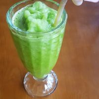 Lemon and mint smoothie. Because it was very warm outside this time the made it with ice like slushie at Chīsù De - Veggie Table in Beijing