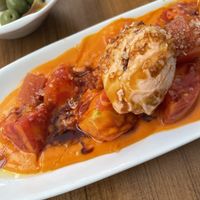 Ensalada de tomate en diferentes texturas  at Trespés in Monforte De Lemos