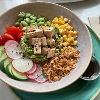 Poke de tofu  at Casa do Açai Brunch & Coffee in Barcelona