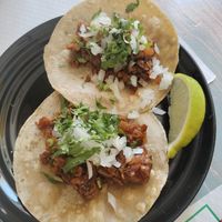 Tacos de setas al pastor at Taquería Mexicana Besame in Aranjuez