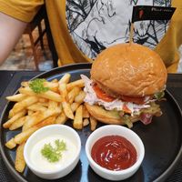 Burger at Plant-erian in Krabi
