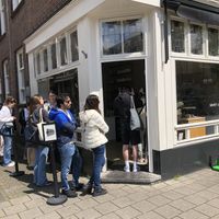 À long line, which is crazy to me (a Dutch person who isn’t from Amsterdam).  at Saint-Jean in Amsterdam
