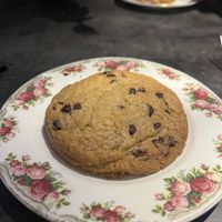galleta con pepitas de chocokate de postre  at Earthen  in Brooklyn