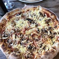 Vegan Funghi Pizza  at Happy Italy - Bergweg in Rotterdam