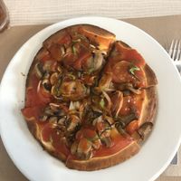 pizza vegetal sin mozzarella  at Stop in Zamora