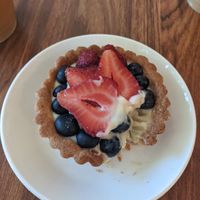 Fruit tart at Lazy Cow Bakery in Seattle