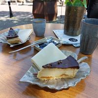Homemade vegan caramel cheesecake at Zoet in Meppel