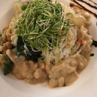 Gebratene Reisnudeln in Erdnusssauce mit Mangold at Sennerbad in Ravensburg