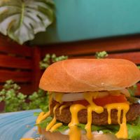 Vegan Bagel Burger  at Dushi Delicious  in Oranjestad