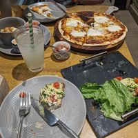 Vegan avocado toast and vegetarian quattro formaggio at Quyu's Taproom in Jaipur