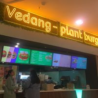   at Vedang - green burger | Skyline Plaza in Frankfurt