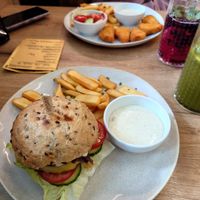 Cheese Burger and Fries at Mamafood in Prague