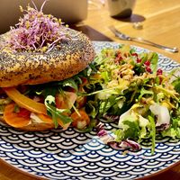 Vegan bagel with hummus at Leopold in Brussels