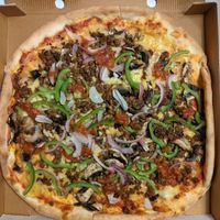 Tasty vegan pizza at Königsee in Borlaenge