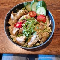 Spring roll bowl at Mon in Berlin