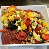 Açaí bowl at delisheeeYo in Hilton Head Island