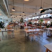 Large space inside at De Brandweerkantine in Maastricht