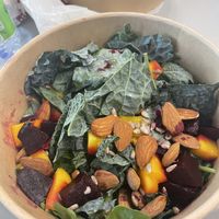 BB Spinach Mango Sweetness (before adding olive oil and balsamico)  at Base V Juicery in Milan