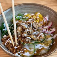 Poké Bowl con tofu en tempura  at TOFU Girona in Girona