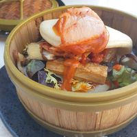 Bao de tofu i salsa picant at TOFU Girona in Girona