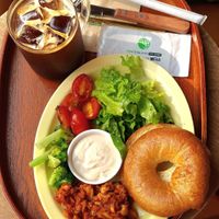 Brunch menu set C: Mexican chili open sandwich & Americano at Vegan Mama in Seoul