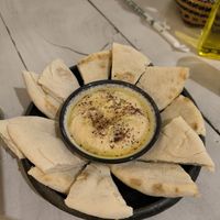 Hummus at Serendipia Encuentro in Salento