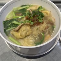 Yellow noodle wonton soupp  at Talalaks  in Bangkok