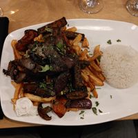 Lomo saltado (tofu, frites et riz) at Resto-Bar LIMA in Quebec
