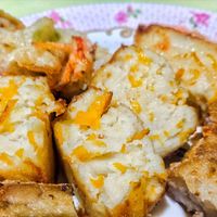 Texture of the pumpkin cake at He Hua Vegetarian 荷花素食 in Central Singapore
