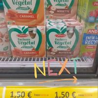 Vous trouverez très souvent des marques végétales dans le frigo at Fresco Marché. in Clichy