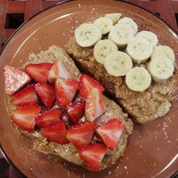 Bread with peanut butter and strawberry /banana on top at Patcharee French Bakery in Ao Nang