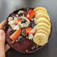 Acai bowl at Ananás Brunch in Sevilla