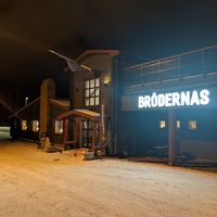 The restaurant from outside at Brödernas in Borlaenge