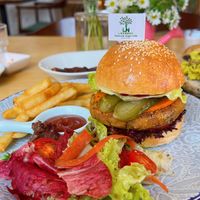 Katie Tang - Vegan Burger at LN Fortunate Coffee in Shanghai