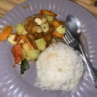 Sweet and sour crispy „chicken"  at JaJa's Restaurant Thai Vegan in Koh Phangan