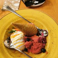 Vegan ice-cream at Stracta Bistro in Hella