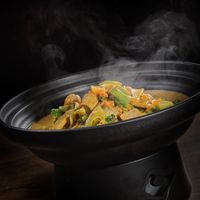 vegetable thai yellow curry
gf/v
mixed vegetables. yellow curry. thai basil. at Inchin's Bamboo Garden in Bellevue