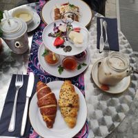 small Breakfast, seasonal Waffle, Tea and iced Chai Latte at Formidable Pelikan in St Gallen