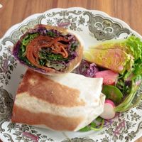 Gemüsewrap mit geräucherten Karotten at Formidable Pelikan in St Gallen