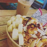 The lost in paradise smoothie bowl (would highly reccomend) #Veganuary at JaJa Cafe & Spice in Koh Phi Phi