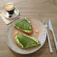 avocado toast and coffee at Sèves in Nancy