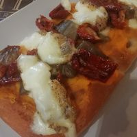 Focaccia con pomodorini secchi sott'olio, tomino e melanzane #Veganuary at La Farcia in Busto Arsizio