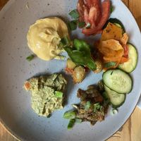 Vegan starter platter with hummus, eggplant, vegetables, guacamole  at La Lucha in Darmstadt
