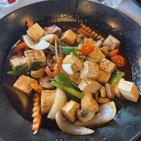 Cashew Stor Fry con tofu  at ARROI Restaurant in Bled