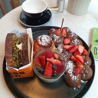 Vegan breakfast at Hygge in Lisbon