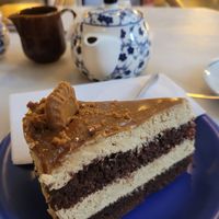 spekuloos cake and chai latte at Café Rotkehlchen - Merowingerstraße in Cologne